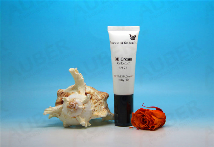 D25mm White Cosmetic Pump Tubes with Black Caps