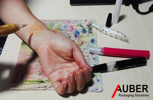 Auber’s cosmetic tube with brush head